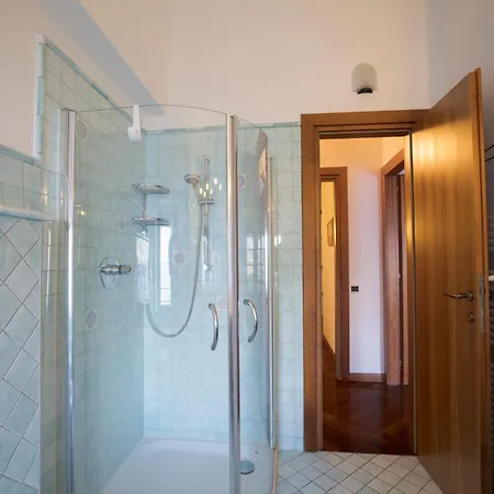 Ca'lucia Apartment Malcesine