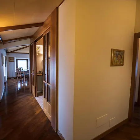 Ca'lucia Apartamento Malcesine